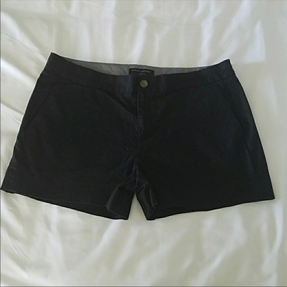 Banana Republic 3” shorts